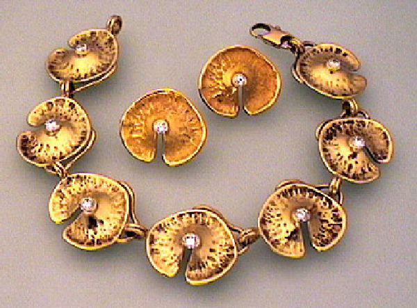 Lily Pad 18K Yellow Gold Diamond Earrings & Bracelet