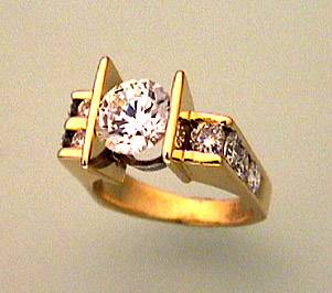 Tic-Tac-Toe 18K Yellow Gold Diamond Ring